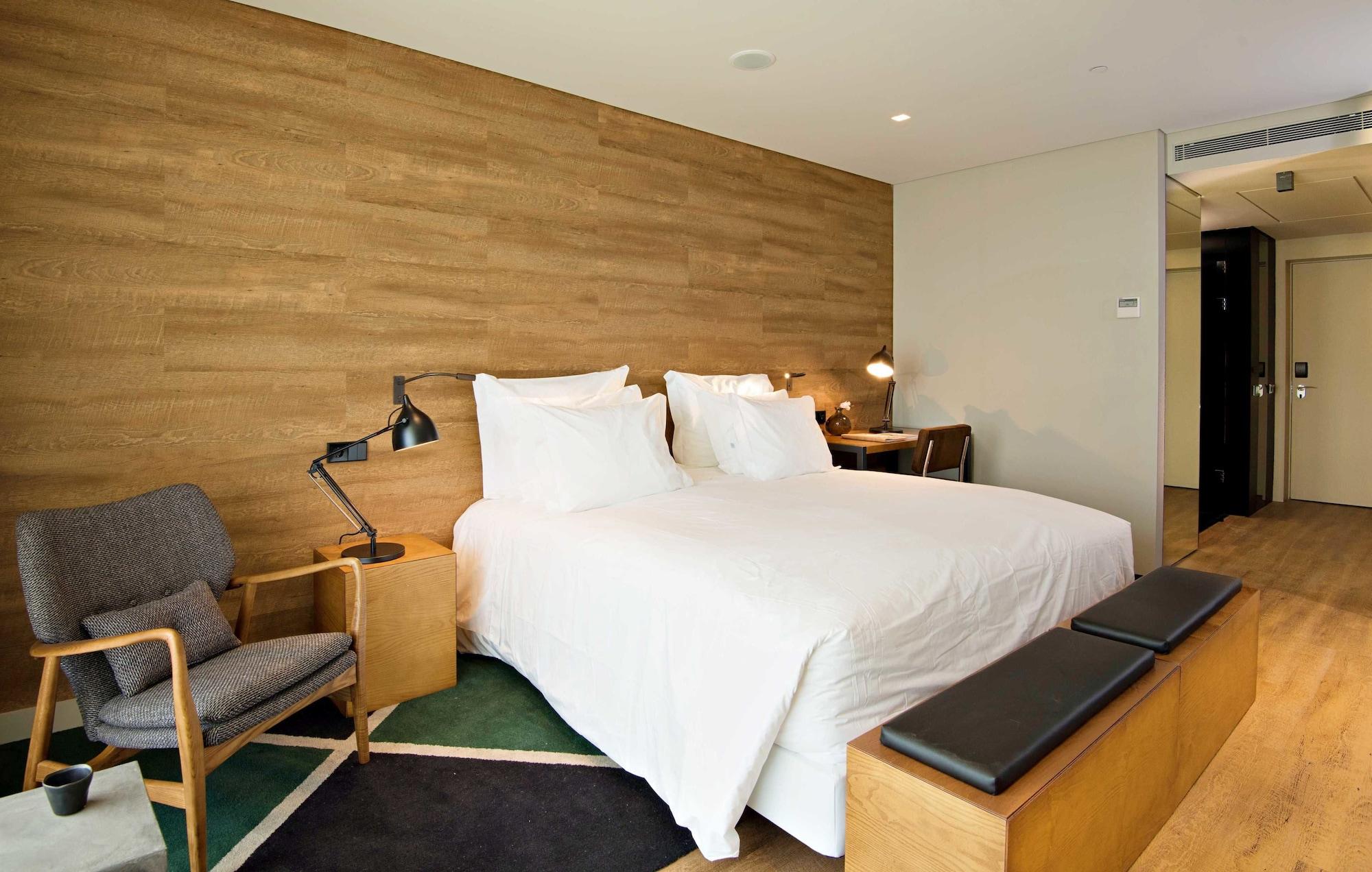 Octant Ponta Delgada Otel Dış mekan fotoğraf A room at the hotel