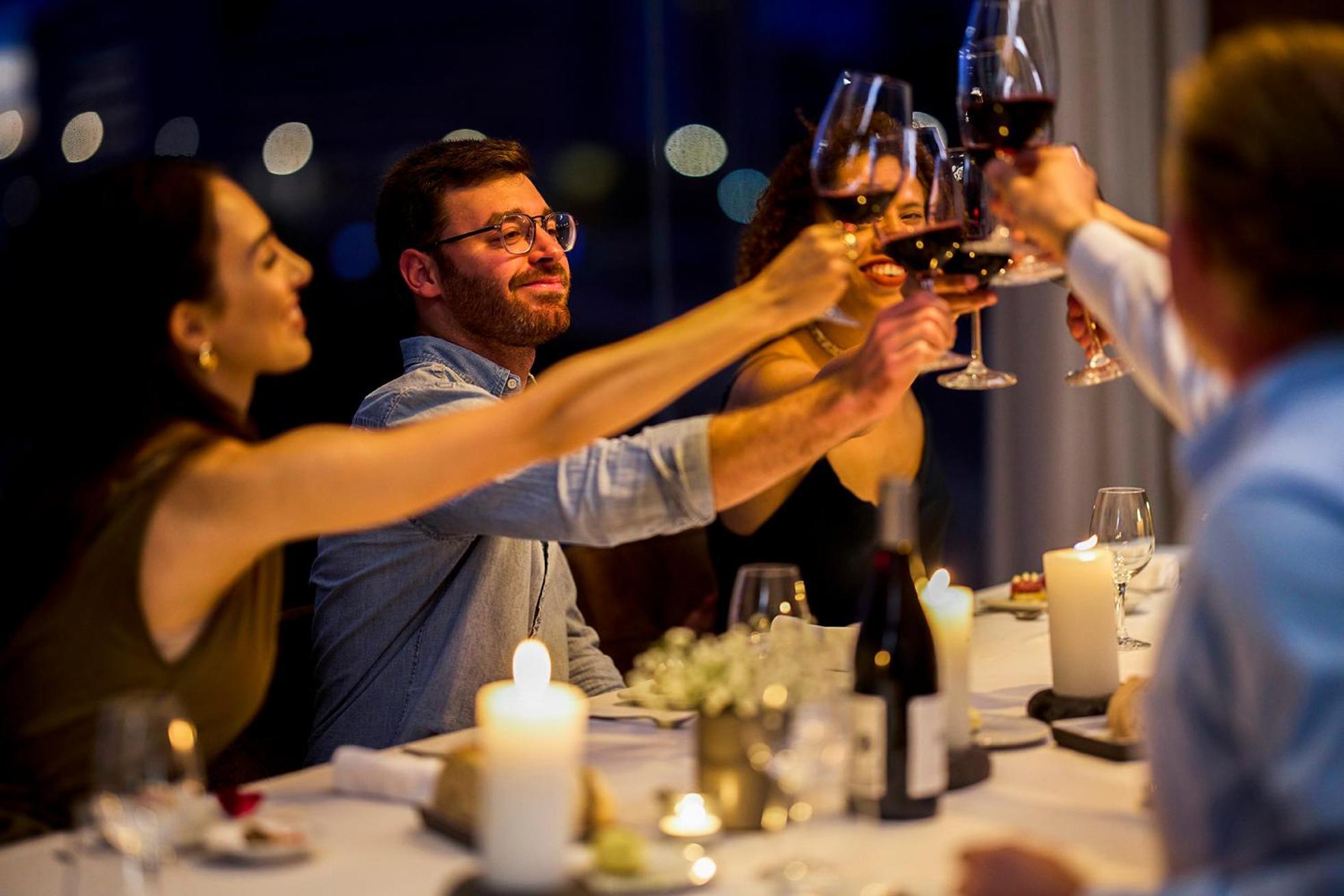 Octant Ponta Delgada Otel Dış mekan fotoğraf A toast with wine