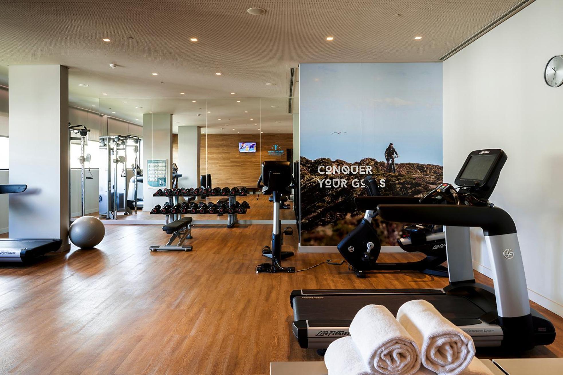 Octant Ponta Delgada Otel Dış mekan fotoğraf The gym at the hotel