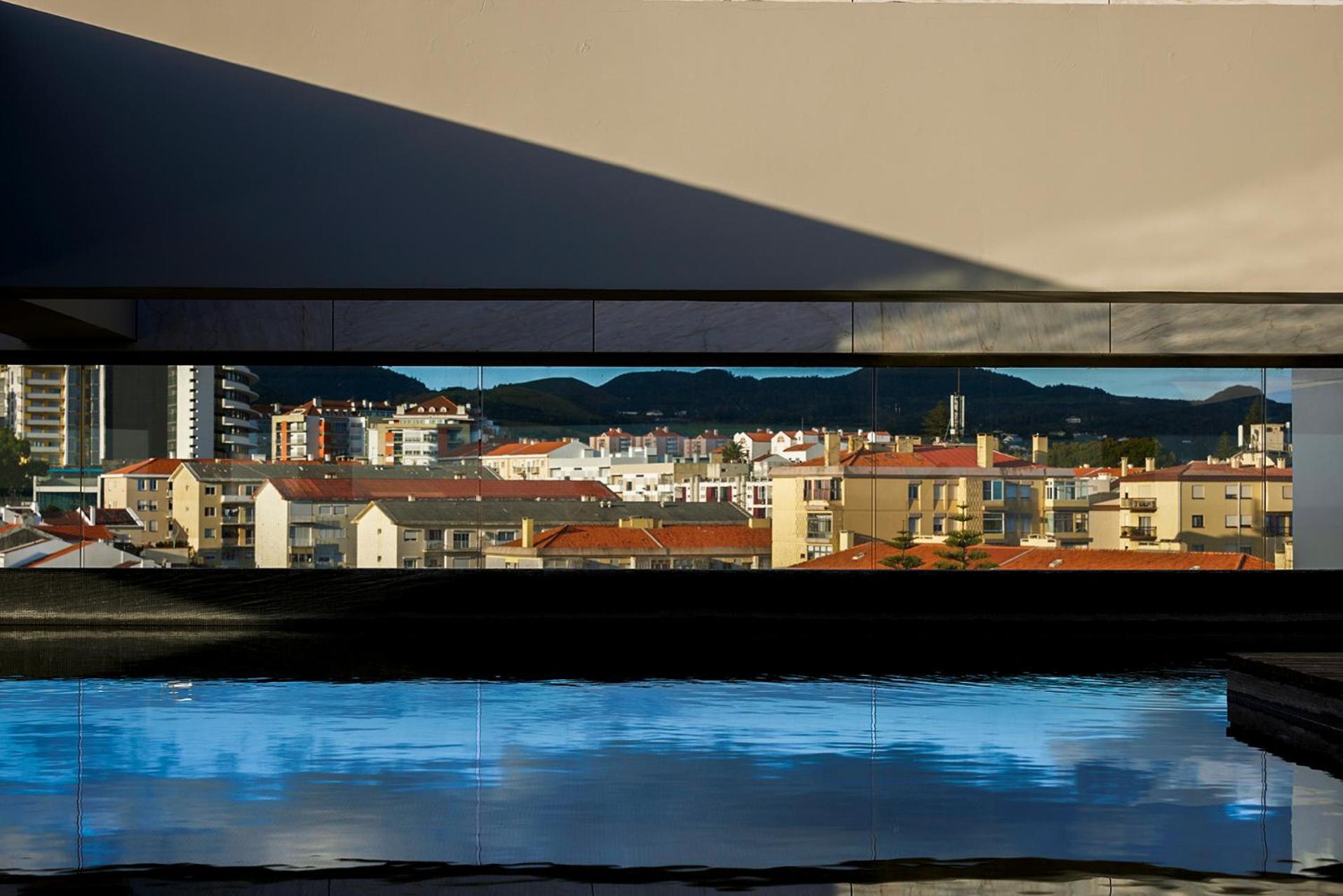 Octant Ponta Delgada Otel Dış mekan fotoğraf View of the city