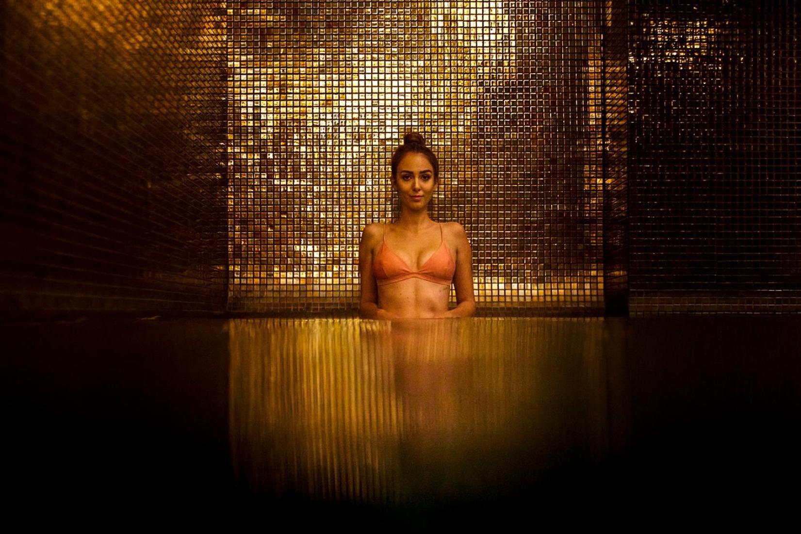 Octant Ponta Delgada Otel Dış mekan fotoğraf A woman in a Turkish bath
