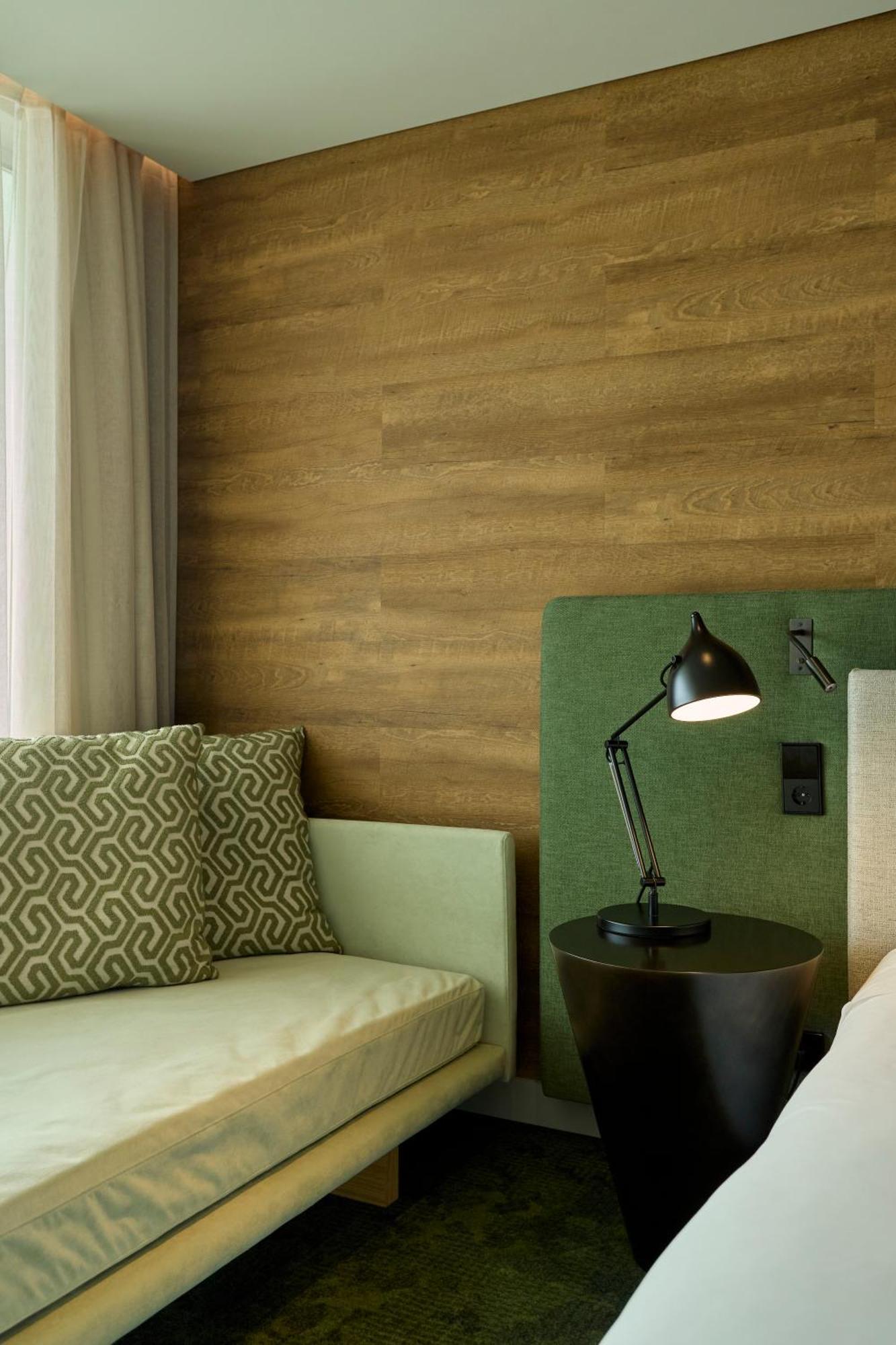 Octant Ponta Delgada Otel Dış mekan fotoğraf A wall covered with wood wool