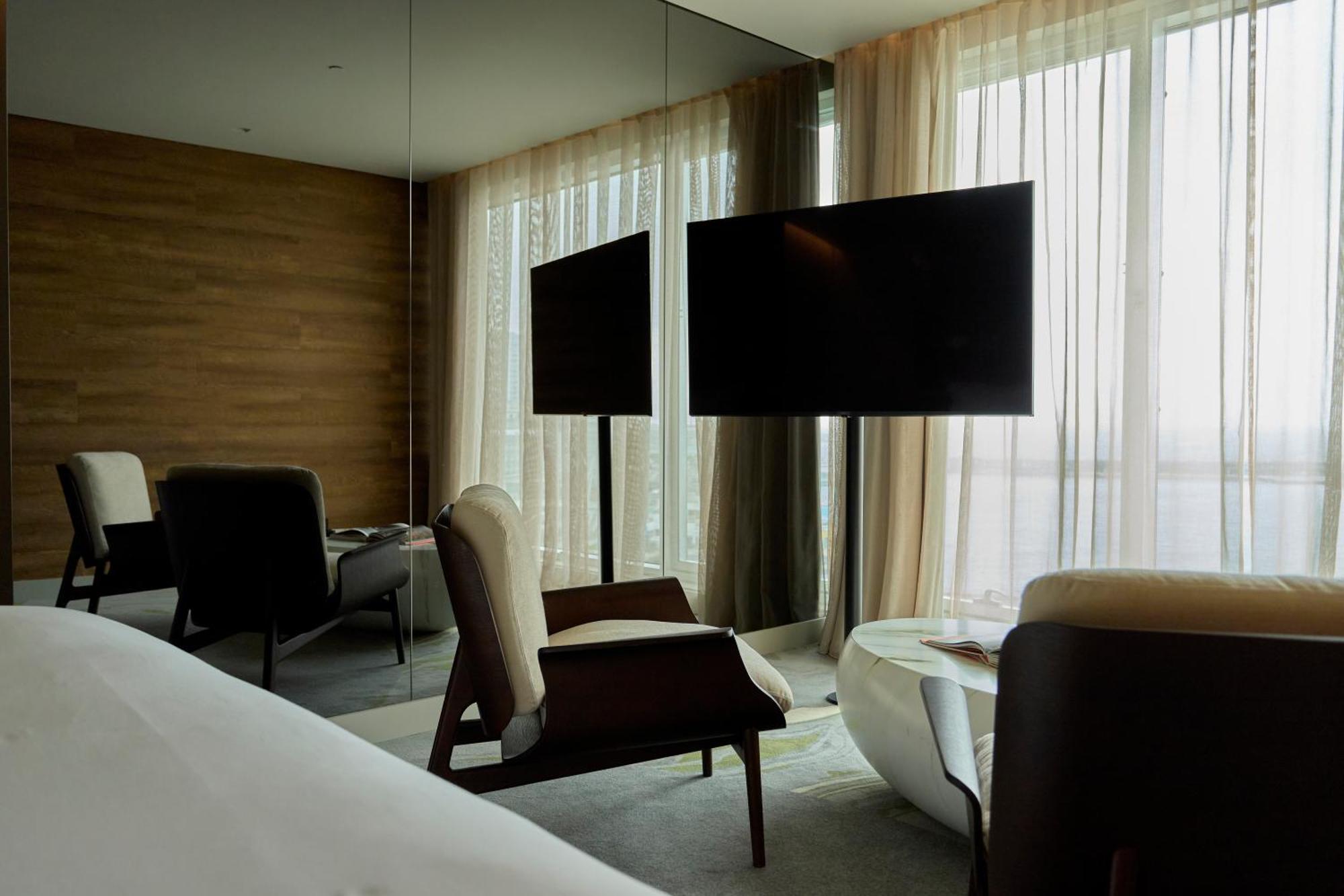 Octant Ponta Delgada Otel Dış mekan fotoğraf A suite at the hotel